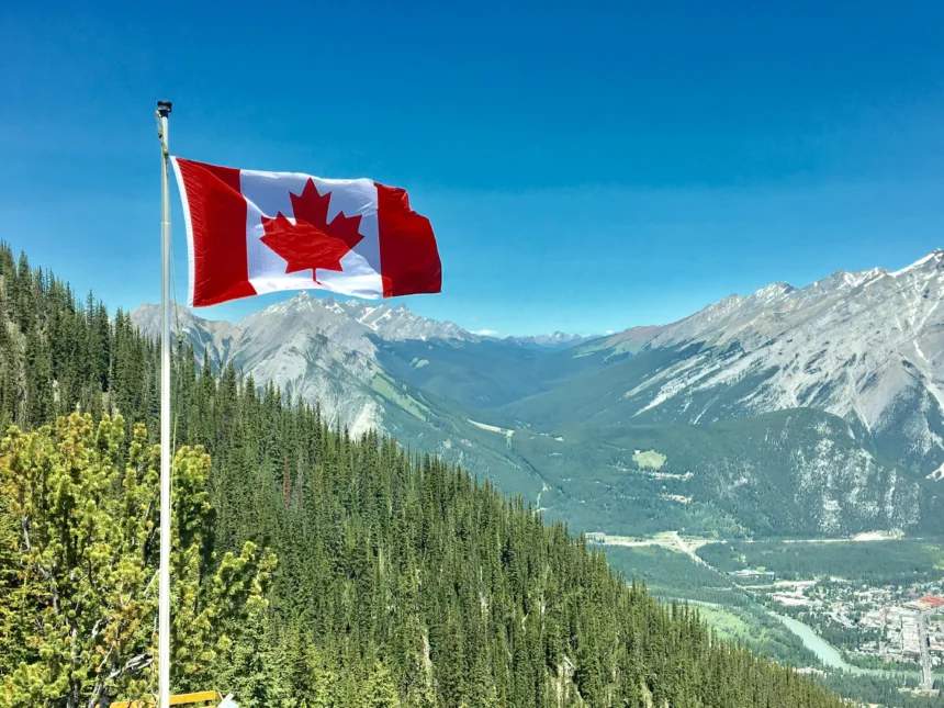 The Iconic Design of the Canadian Flag: A Symbol of Unity and National Identity